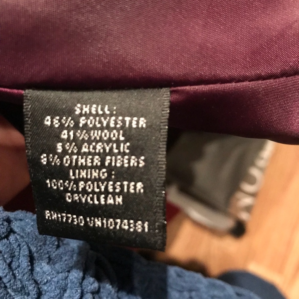 Beautiful cape /jacket - Picture 7 of 7